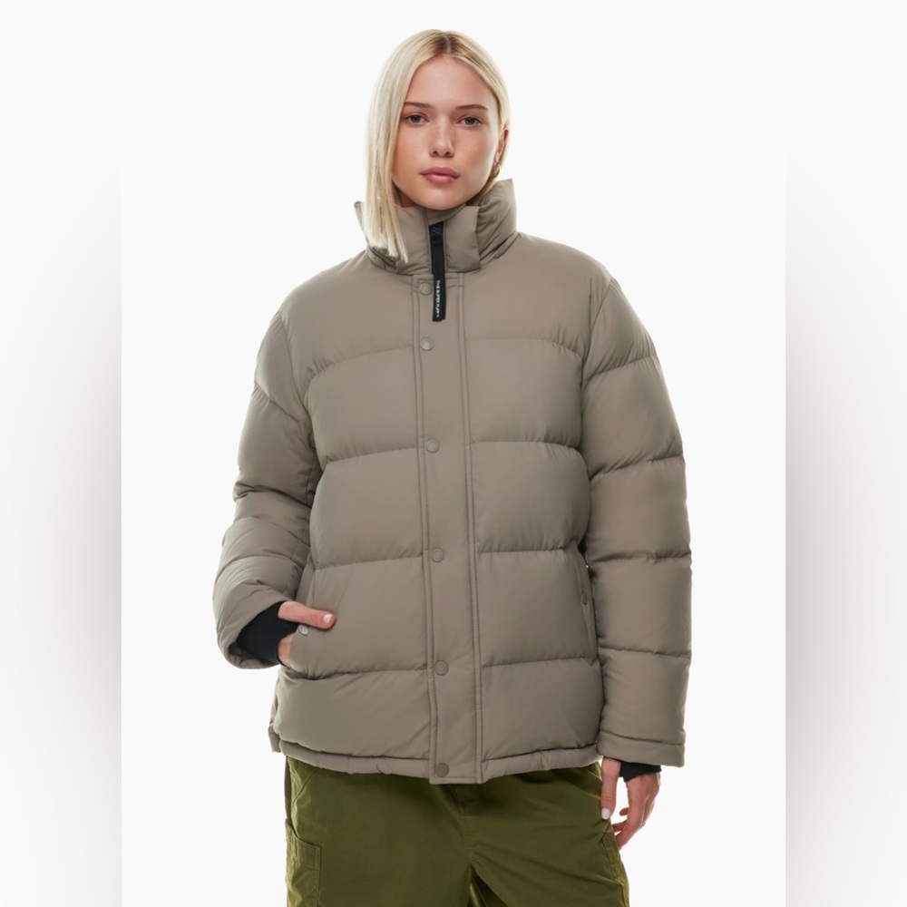 Aritzia Super Puff